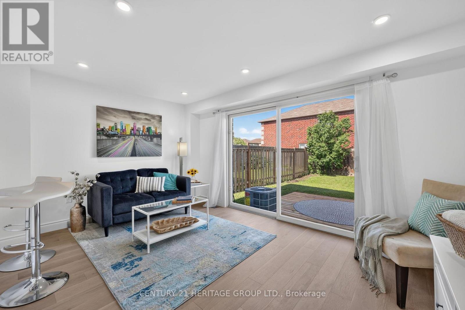 19 MAJESTY BOULEVARD - Image 13