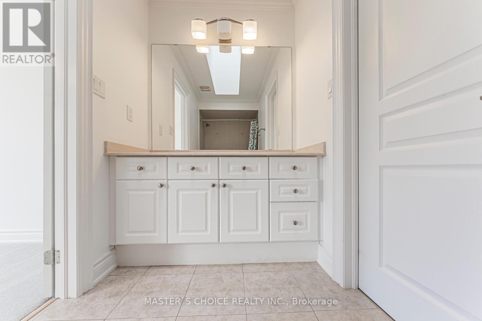 2357 RIDEAU DRIVE - 23