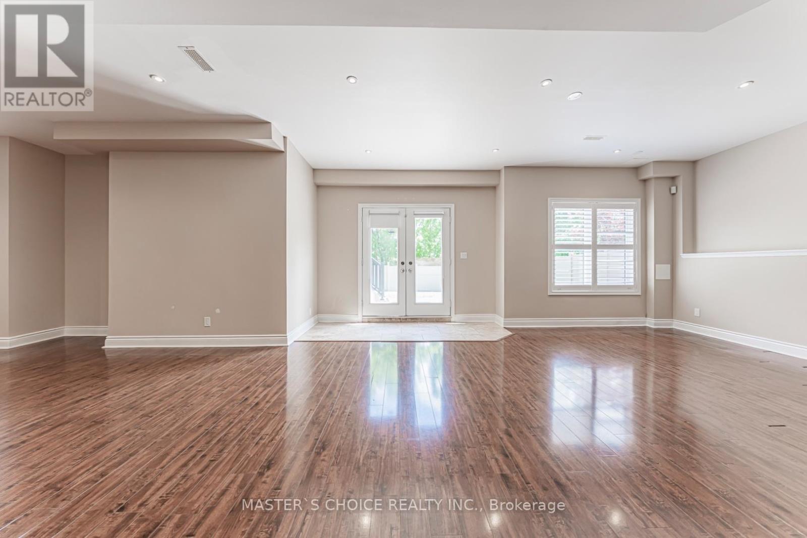 2357 RIDEAU DRIVE - 42