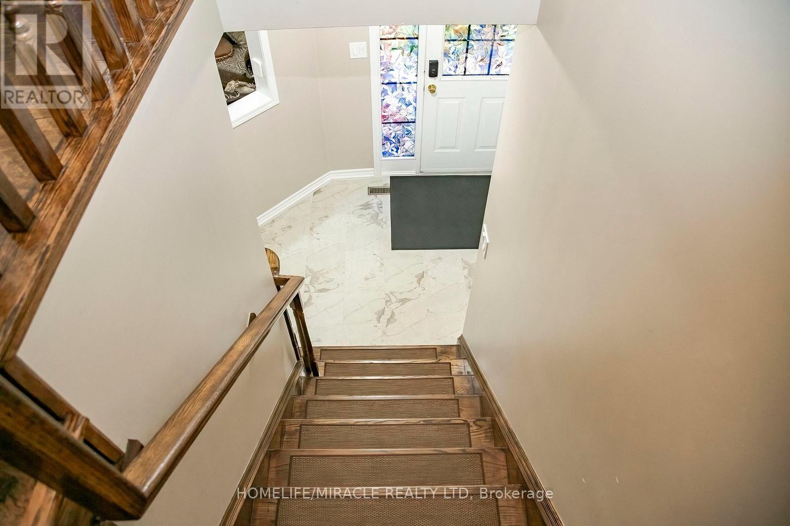 81 NARROW VALLEY CRESCENT - 20