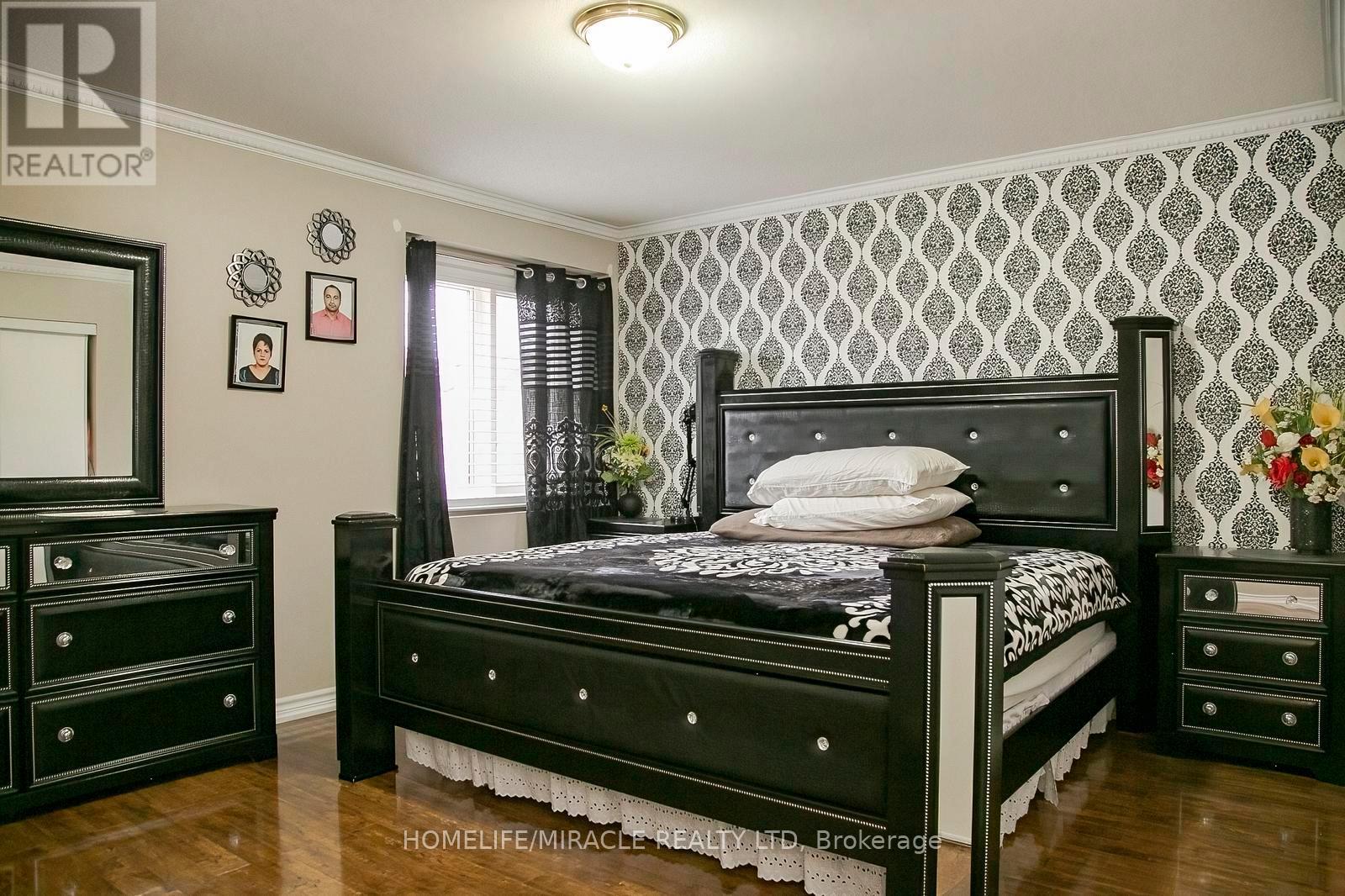 81 NARROW VALLEY CRESCENT - 23