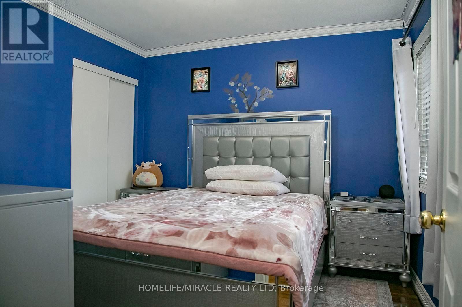 81 NARROW VALLEY CRESCENT - 31