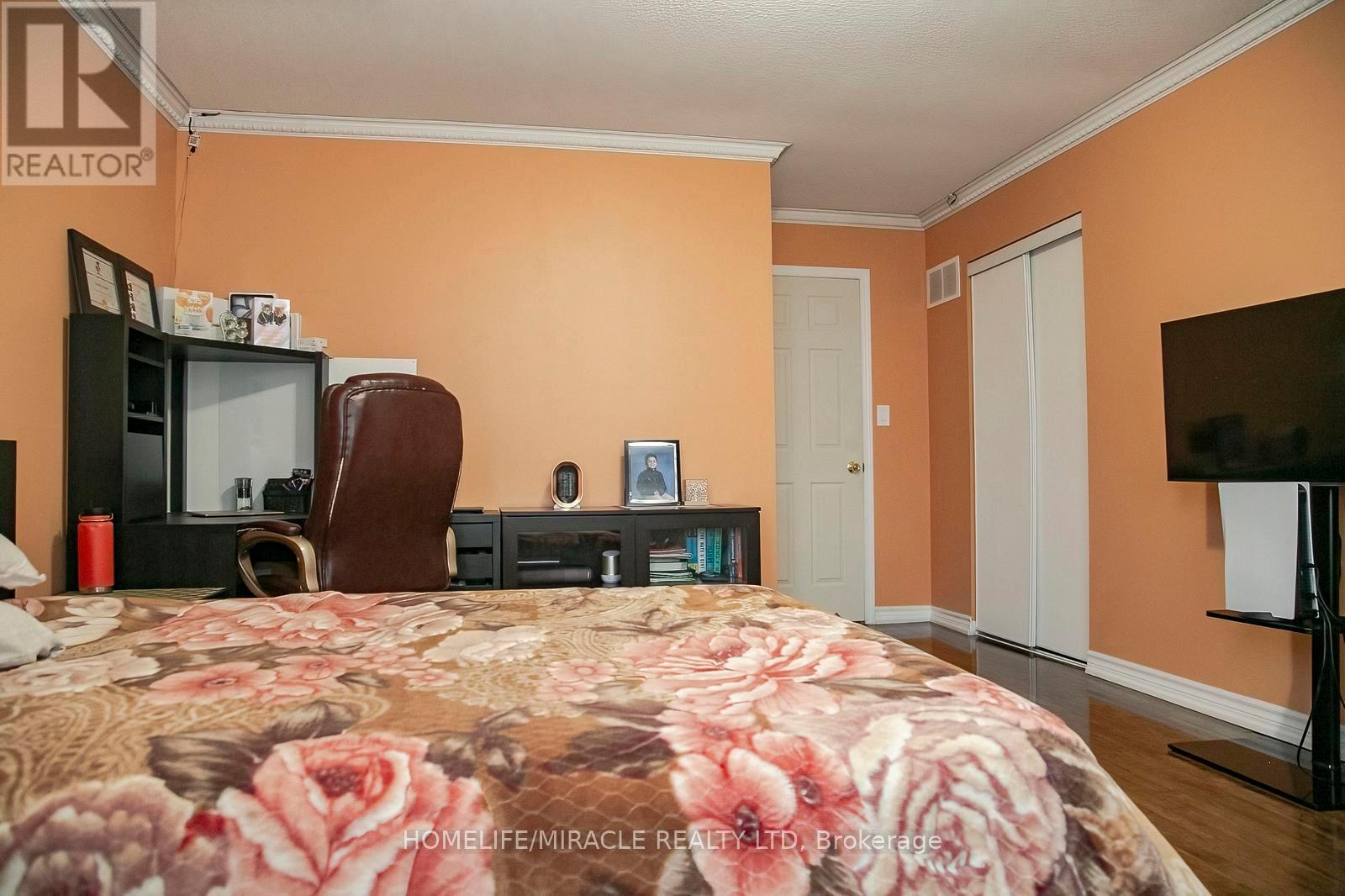 81 NARROW VALLEY CRESCENT - 36