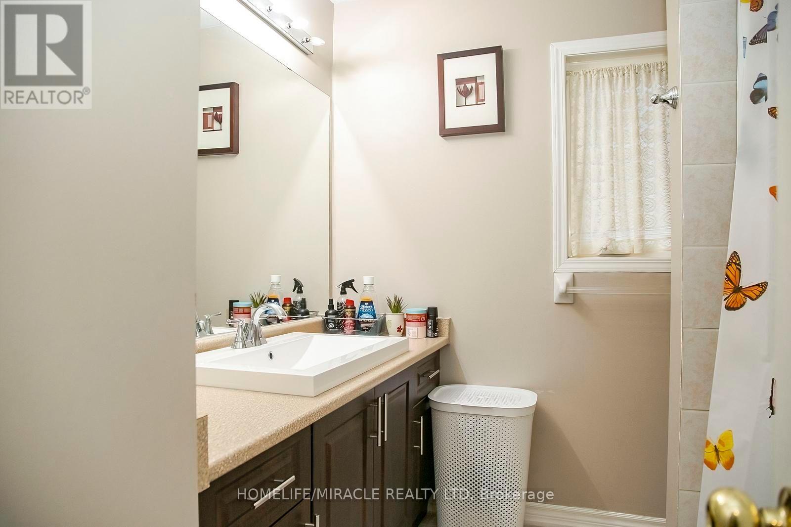 81 NARROW VALLEY CRESCENT - 37