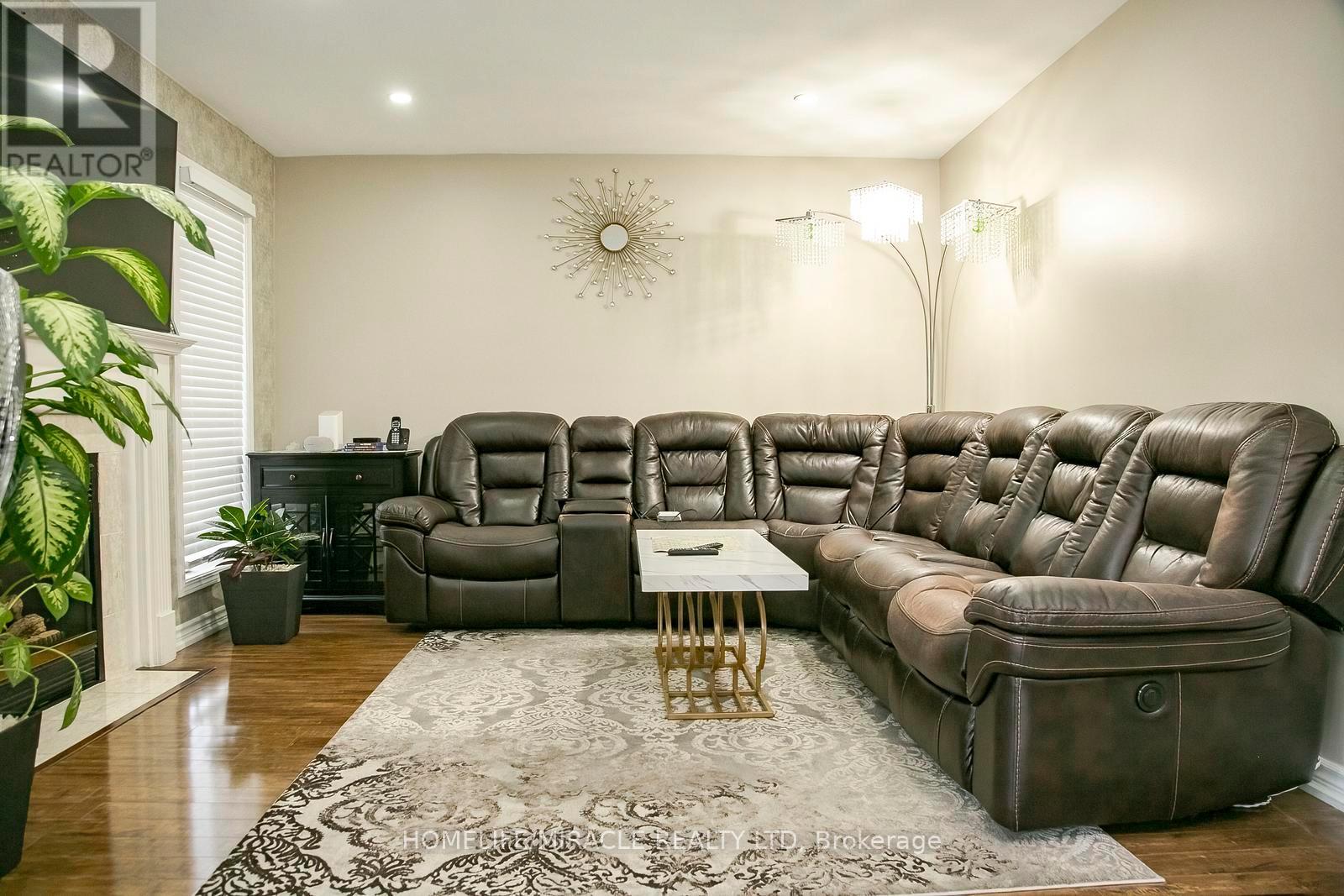 81 NARROW VALLEY CRESCENT - 9