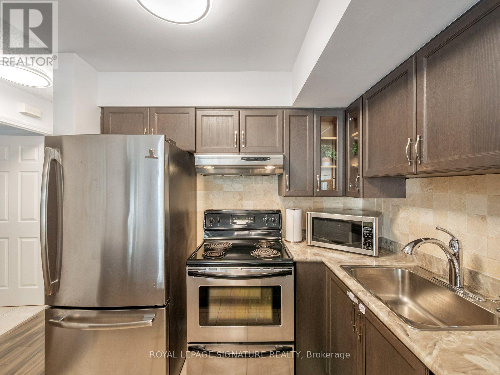#2067 65 GEORGE APPLETON WAY - 19