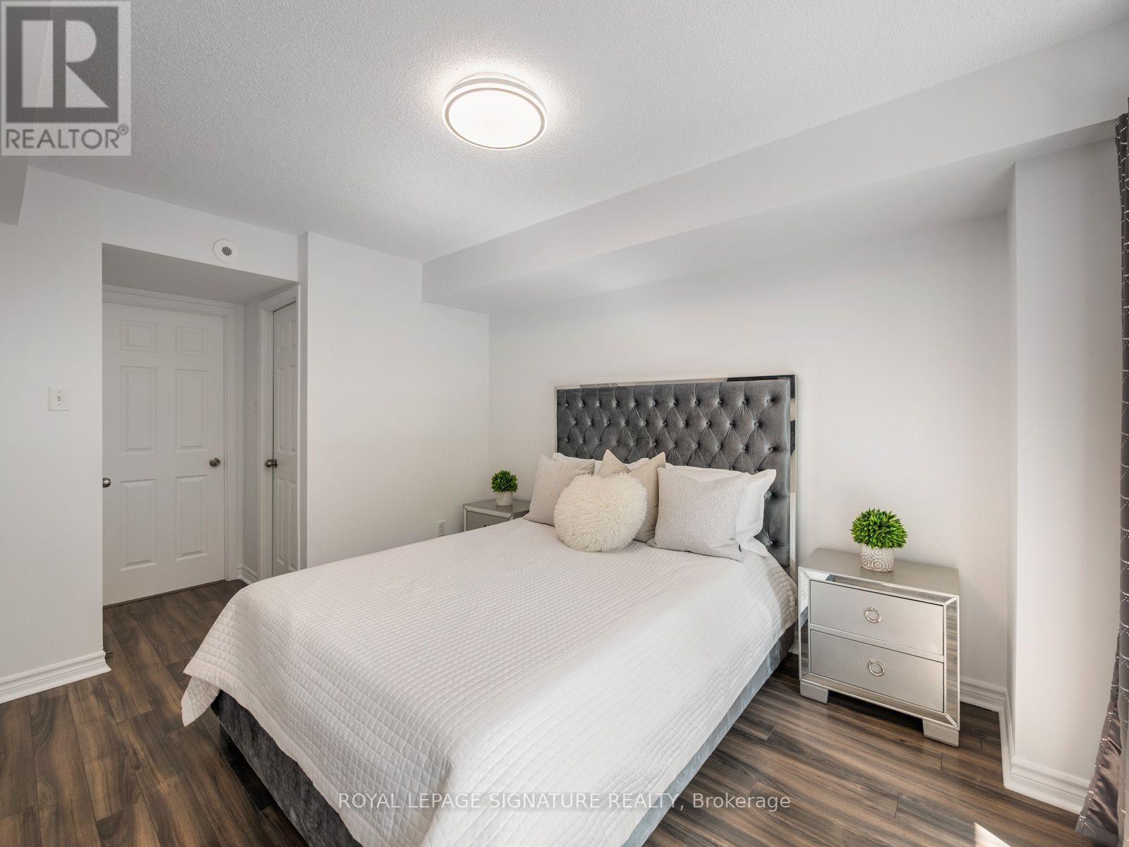 #2067 65 GEORGE APPLETON WAY - 23