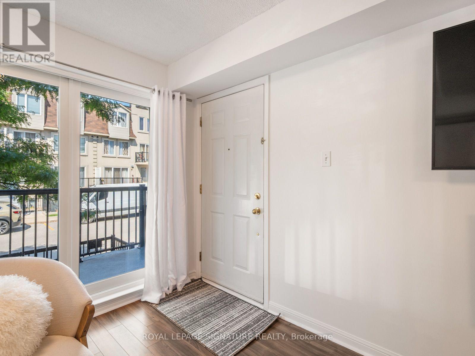 #2067 65 GEORGE APPLETON WAY - 4