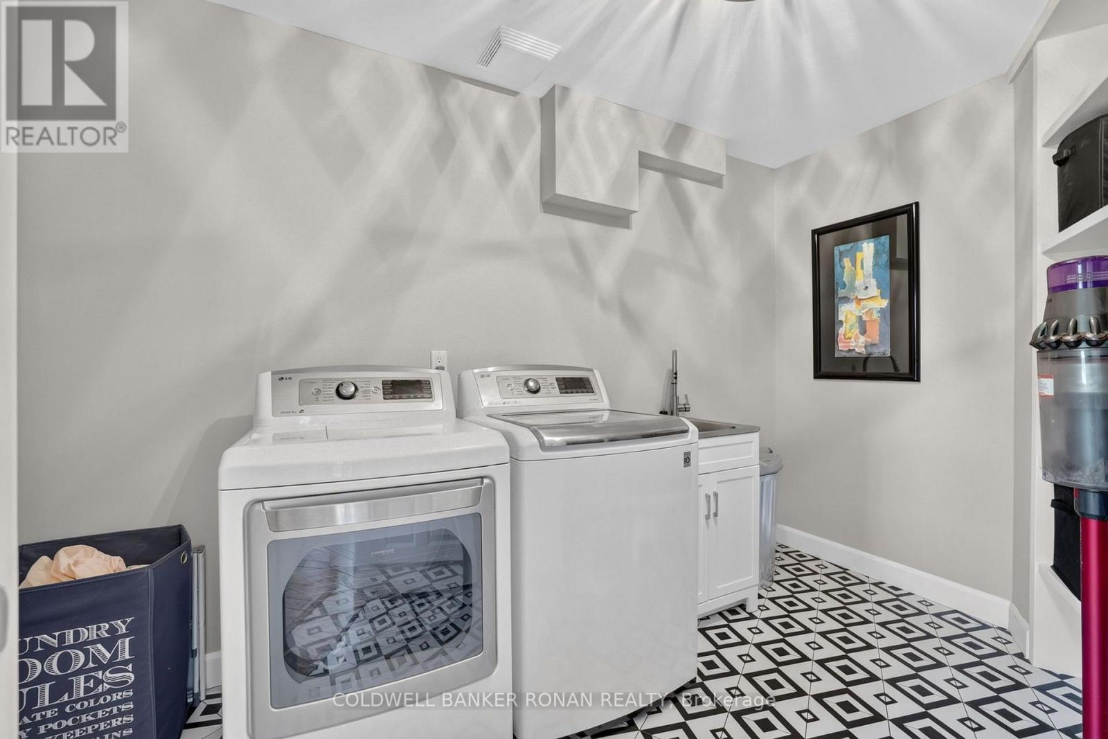 18250 DUFFY'S LANE - Image 19