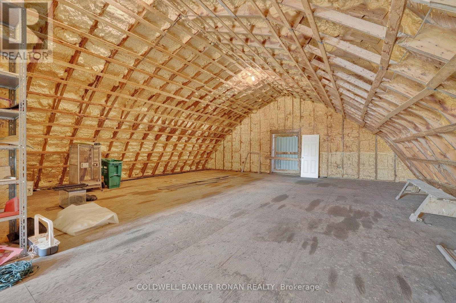 18250 DUFFY'S LANE - Image 39