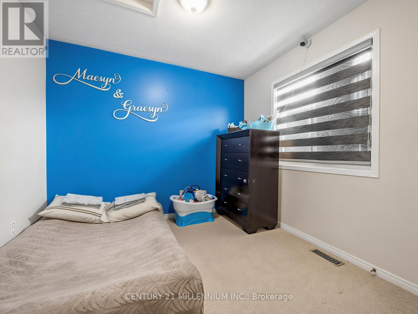 131 SUGARHILL DRIVE - 18