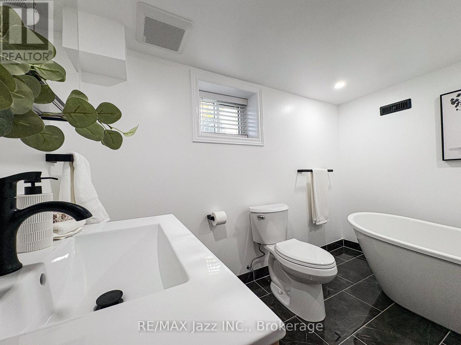 397 BEVERLY STREET - Image 22