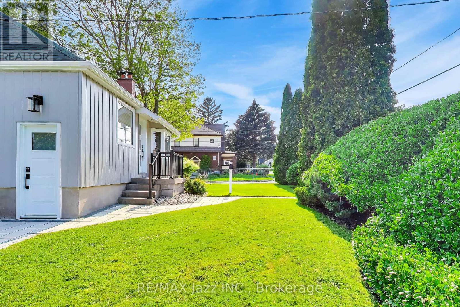 397 BEVERLY STREET - Image 26
