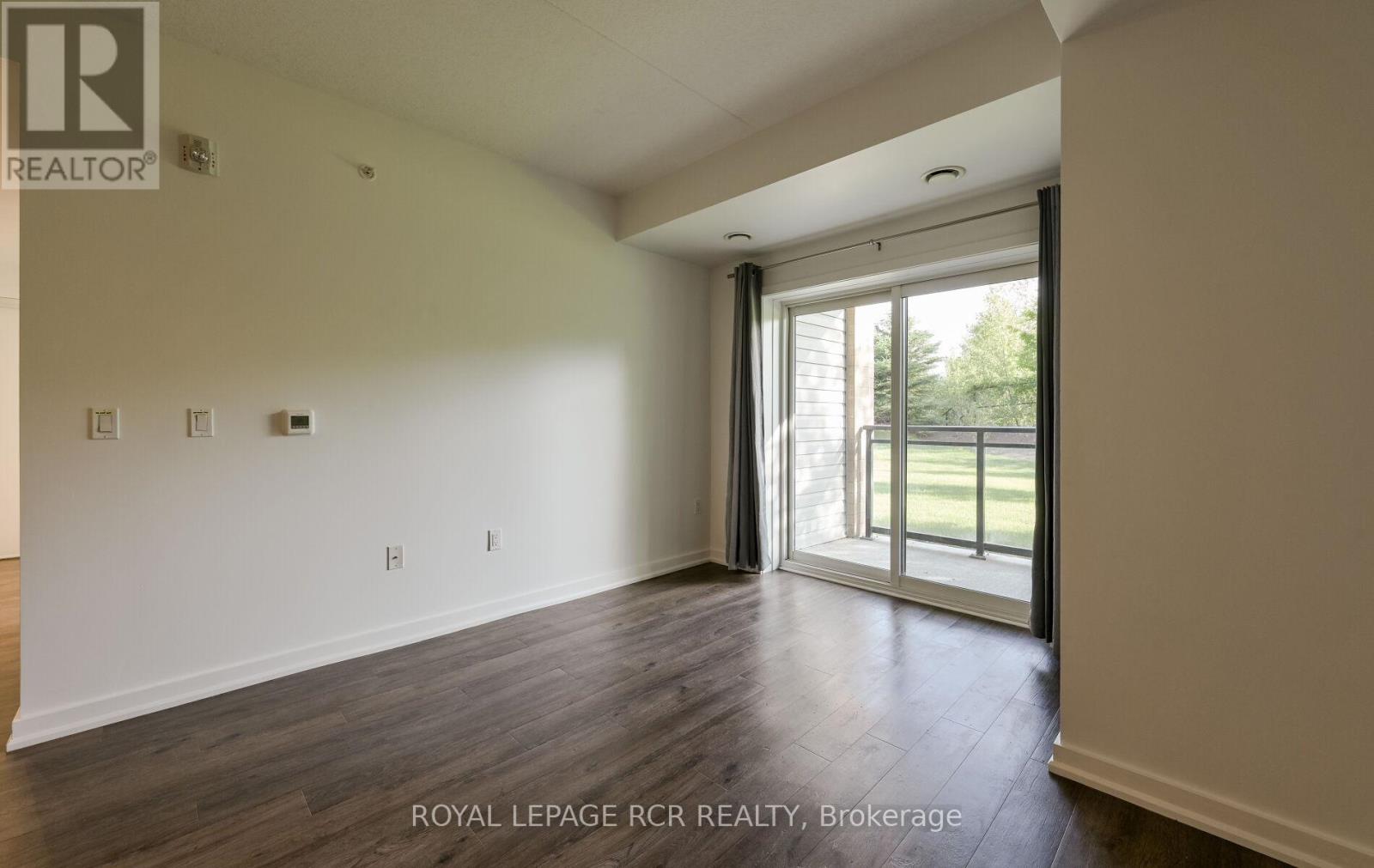 #LL02 25 KAY CRESCENT - 11