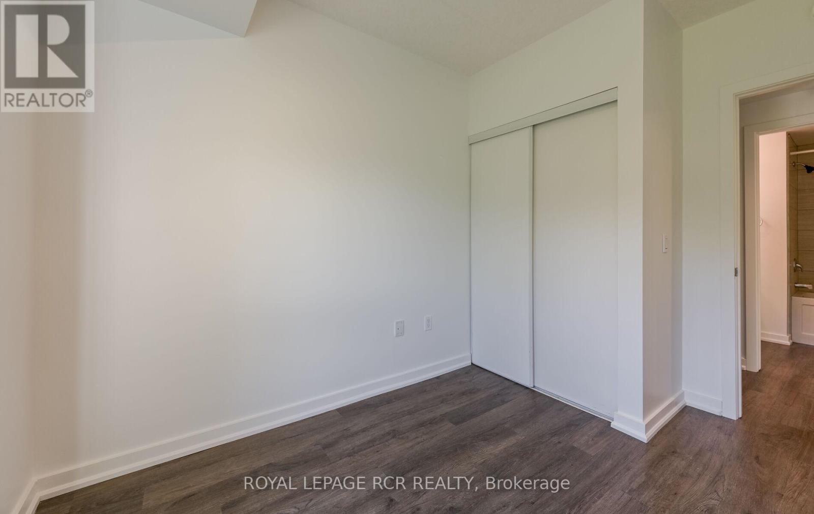 #LL02 25 KAY CRESCENT - 17