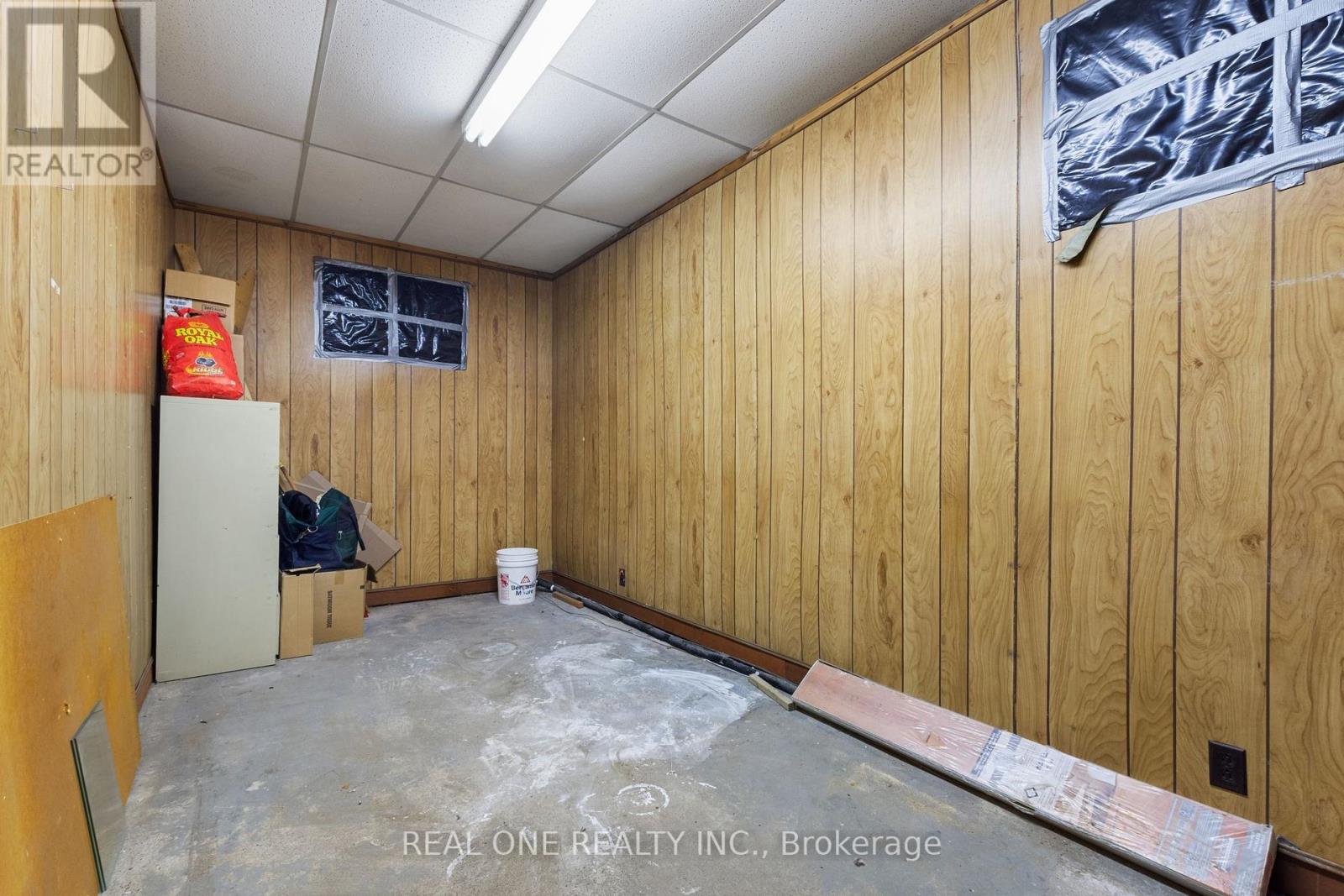 155 VICTORIA AVENUE N - 25