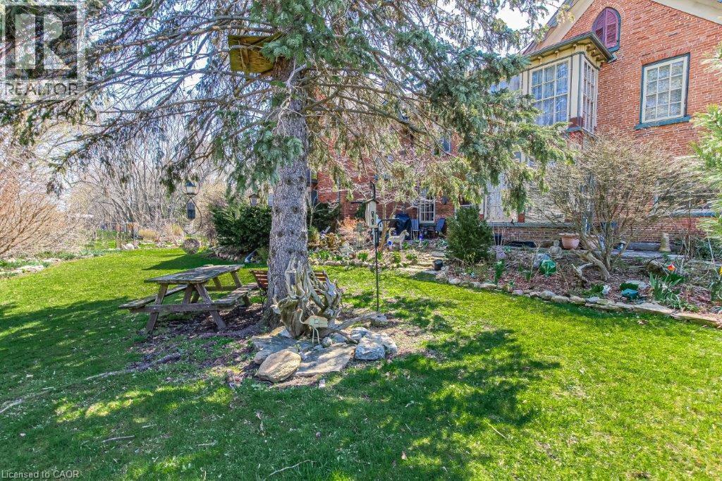 158 TOWNLINE Street - 4