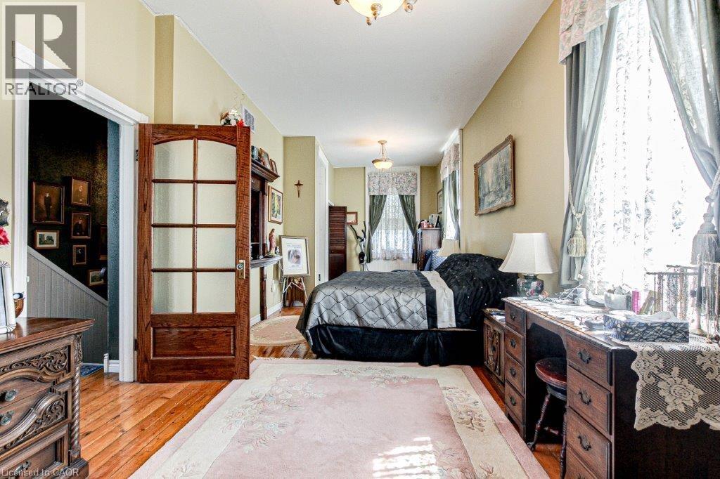 158 TOWNLINE Street - 25
