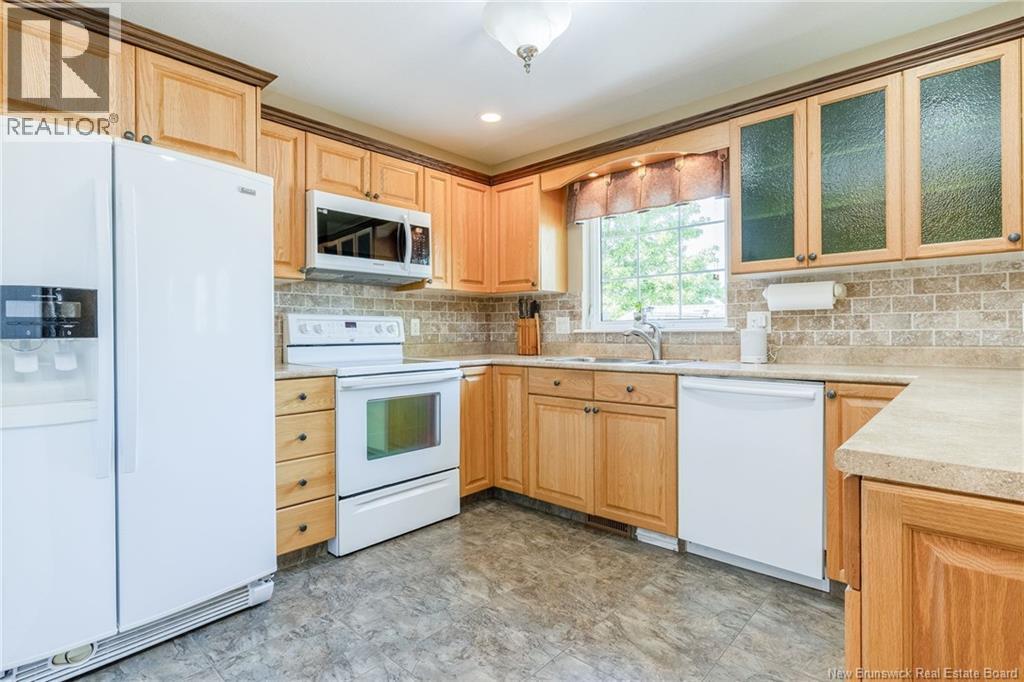 11 Weymond Crescent - 20