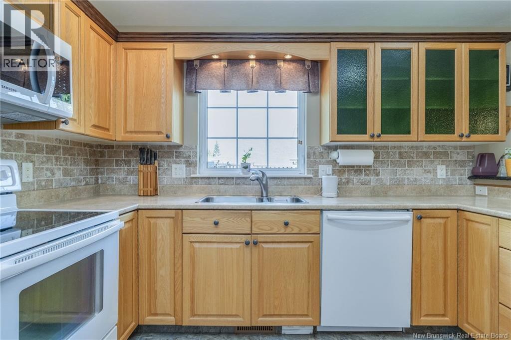 11 Weymond Crescent - 22