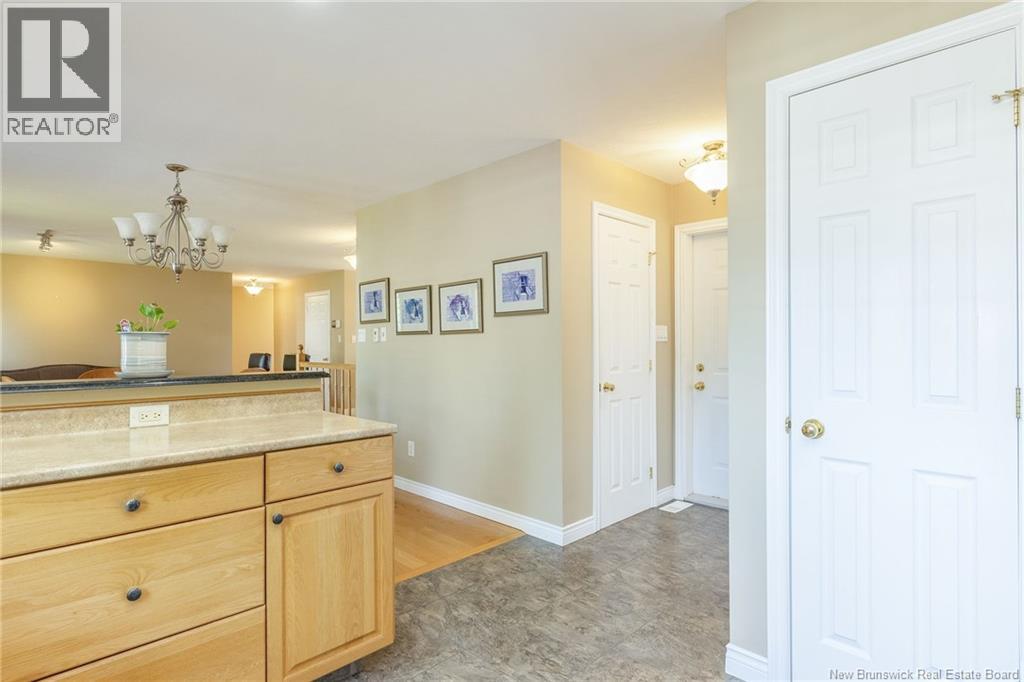 11 Weymond Crescent - 23