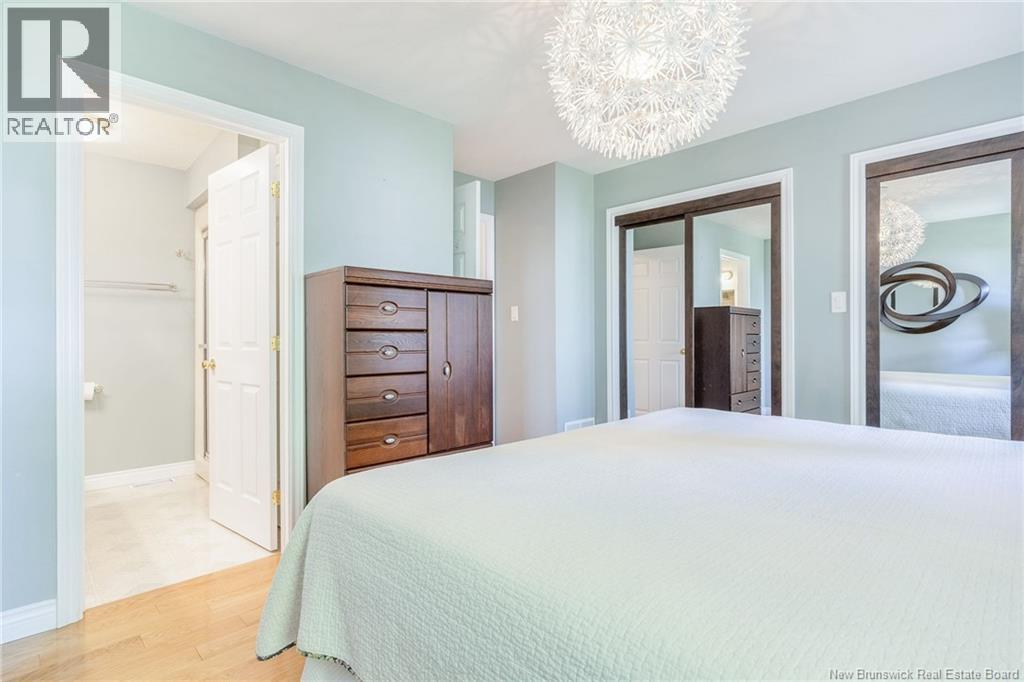 11 Weymond Crescent - Image 31