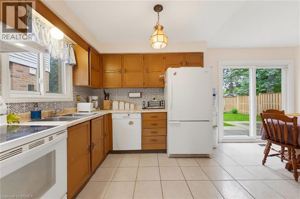 391 KNIGHTSBRIDGE Crescent - 11