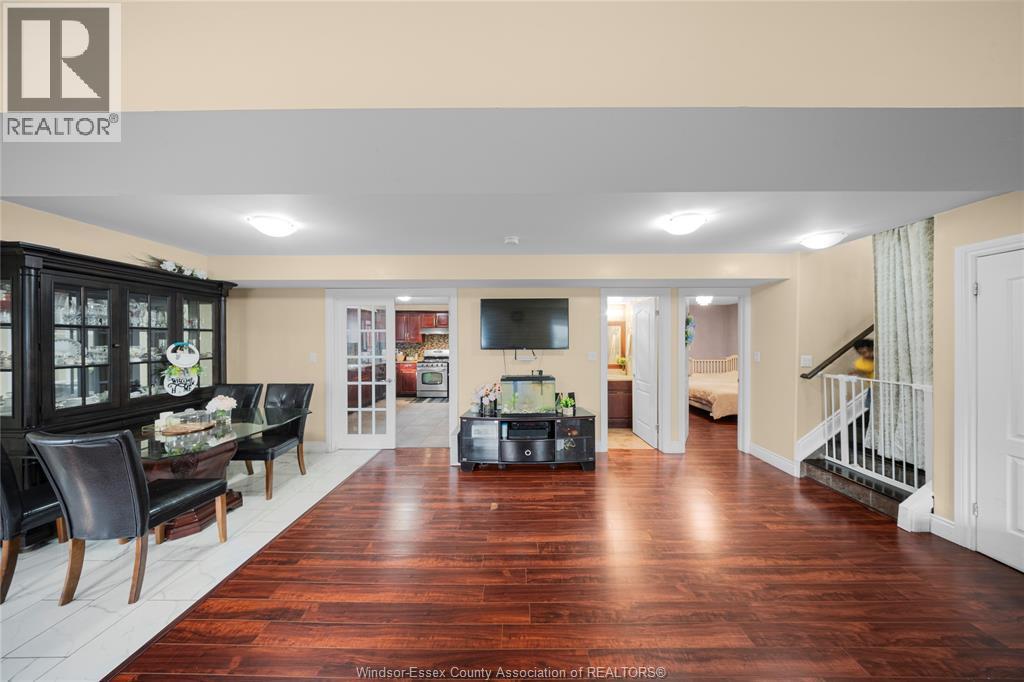 1920 MANITOBA STREET - 24