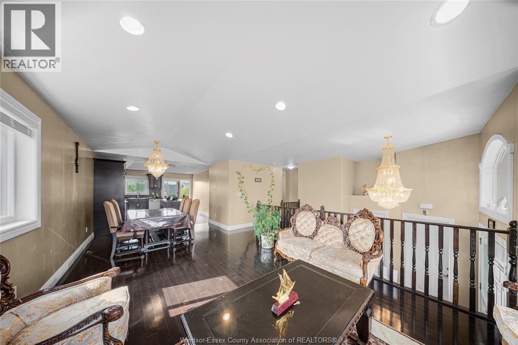 1920 MANITOBA STREET - 35