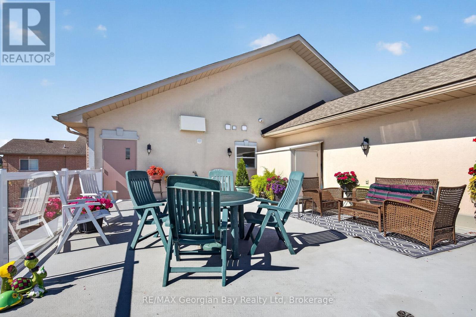 #307 4 BECK BOULEVARD - 21