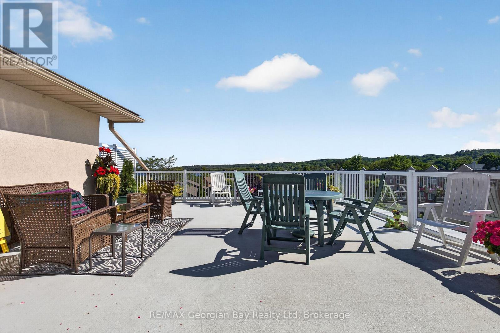 #307 4 BECK BOULEVARD - 22
