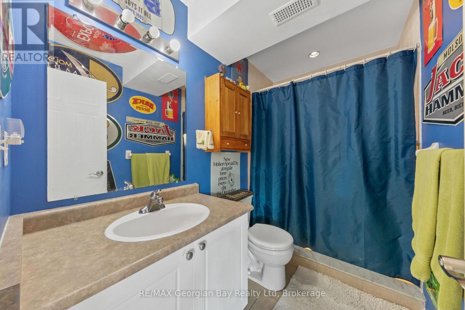 #307 4 BECK BOULEVARD - 17
