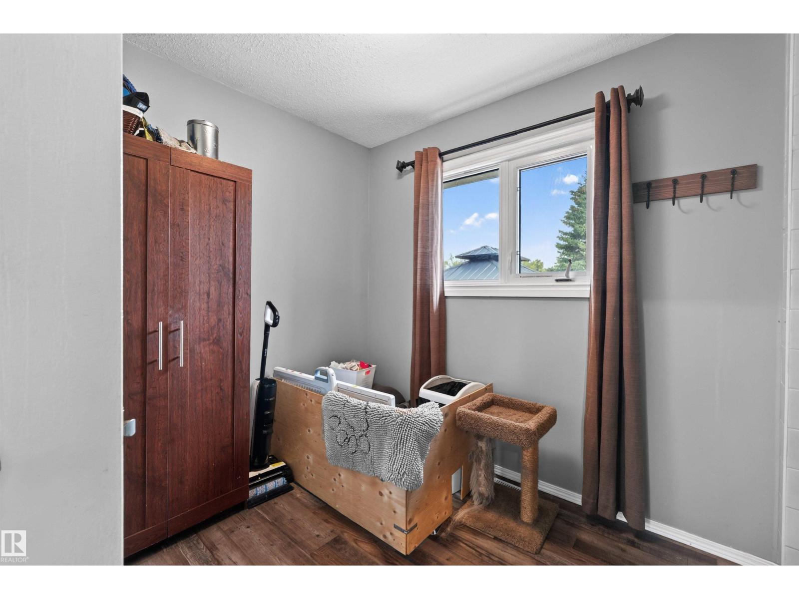 54433 RGE ROAD 213 - 25