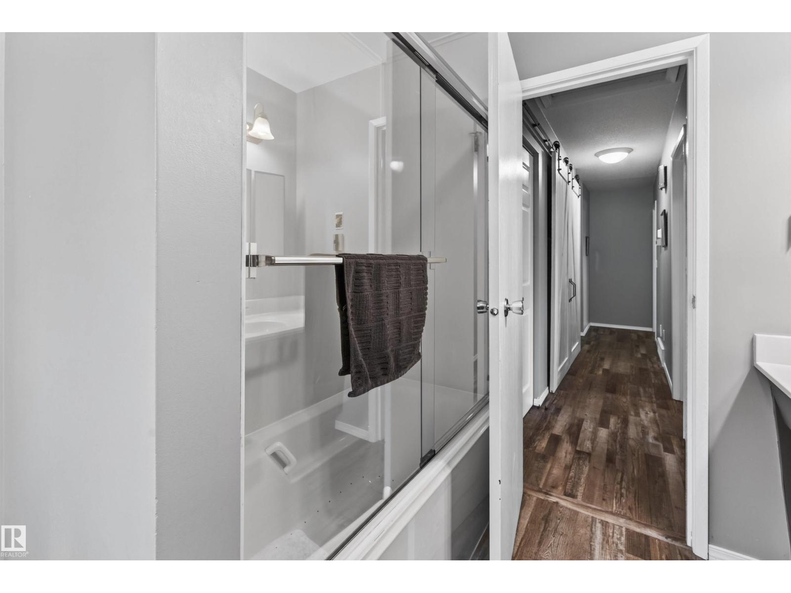 54433 RGE ROAD 213 - 24