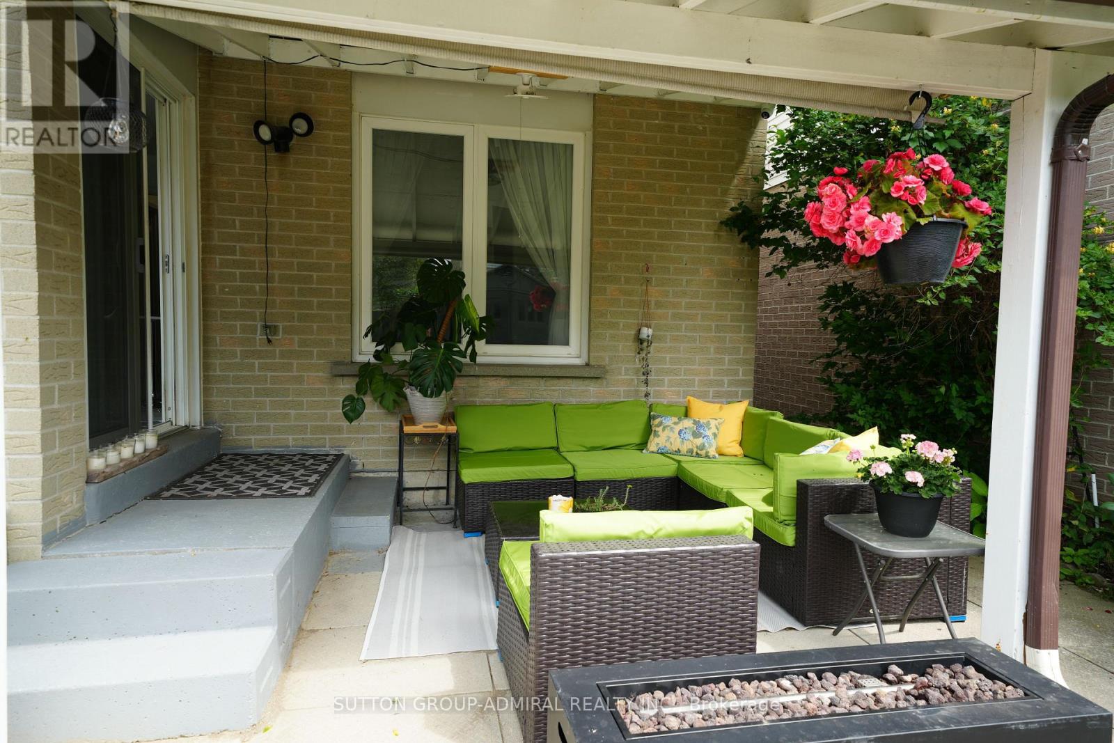33 WILDERNESS DRIVE - 36