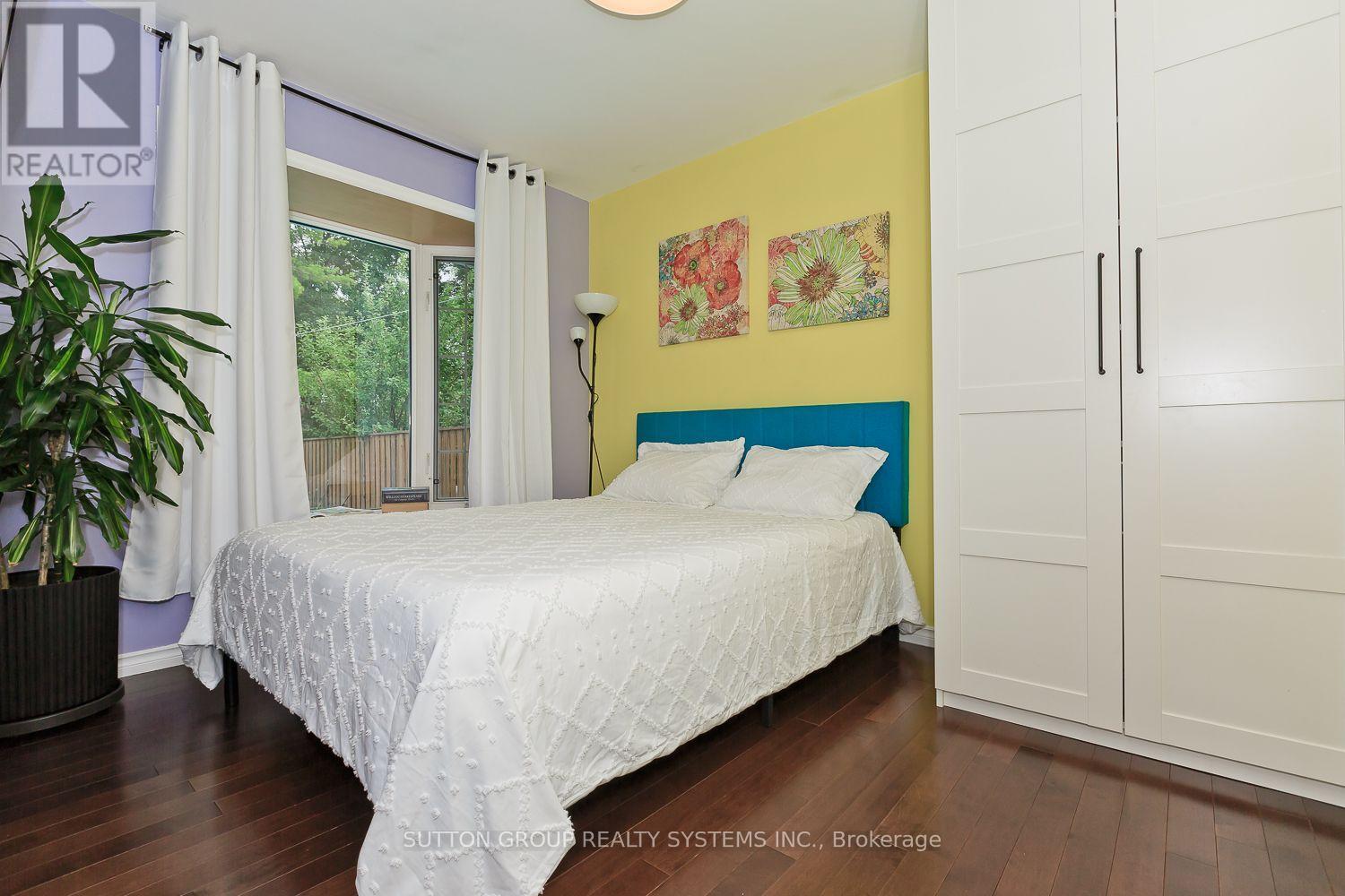 3 HARDISTY DRIVE - 18