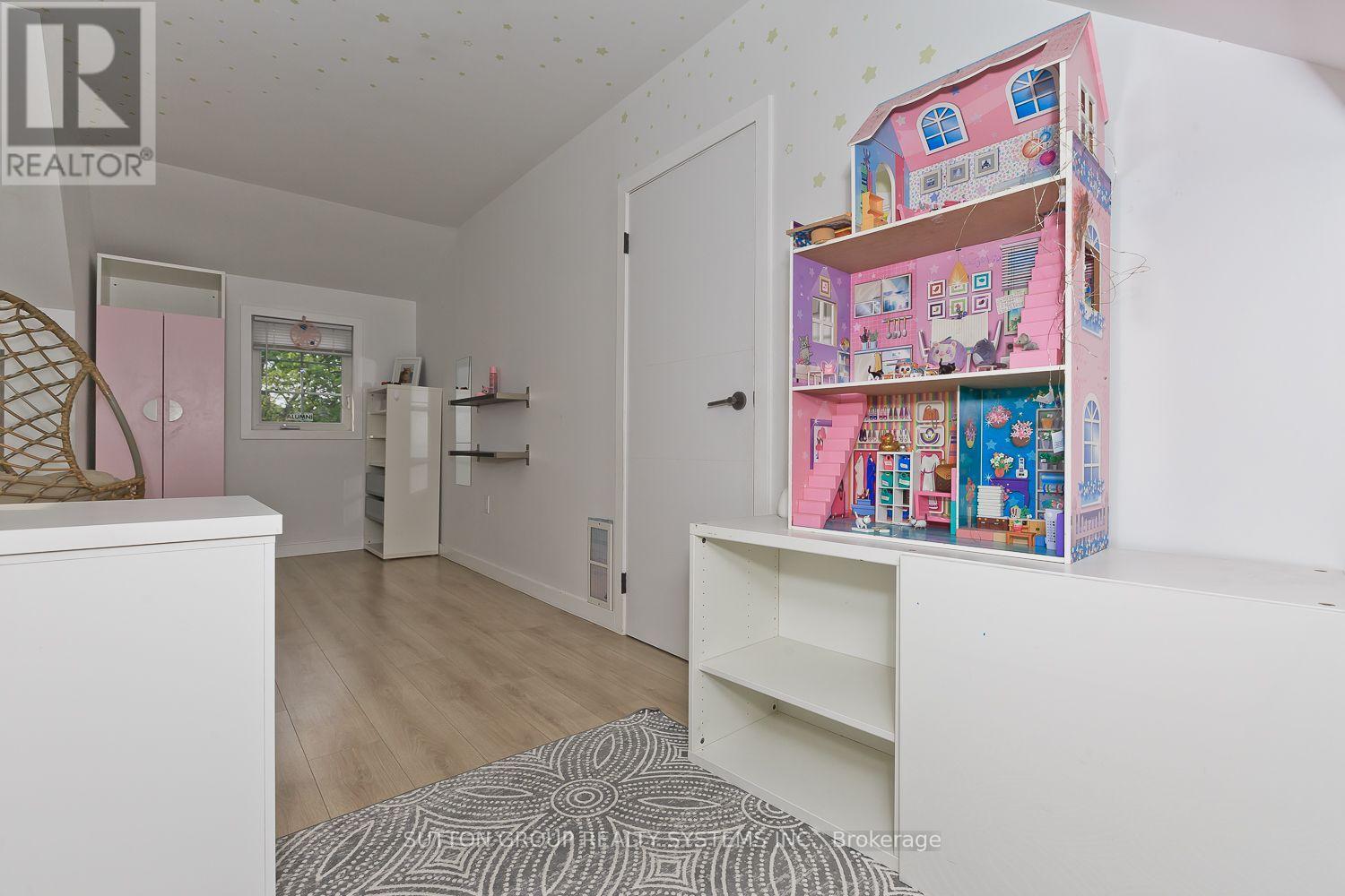 3 HARDISTY DRIVE - 19