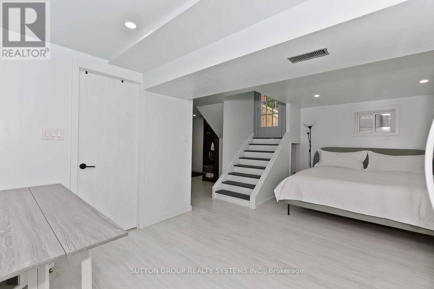 3 HARDISTY DRIVE - 41
