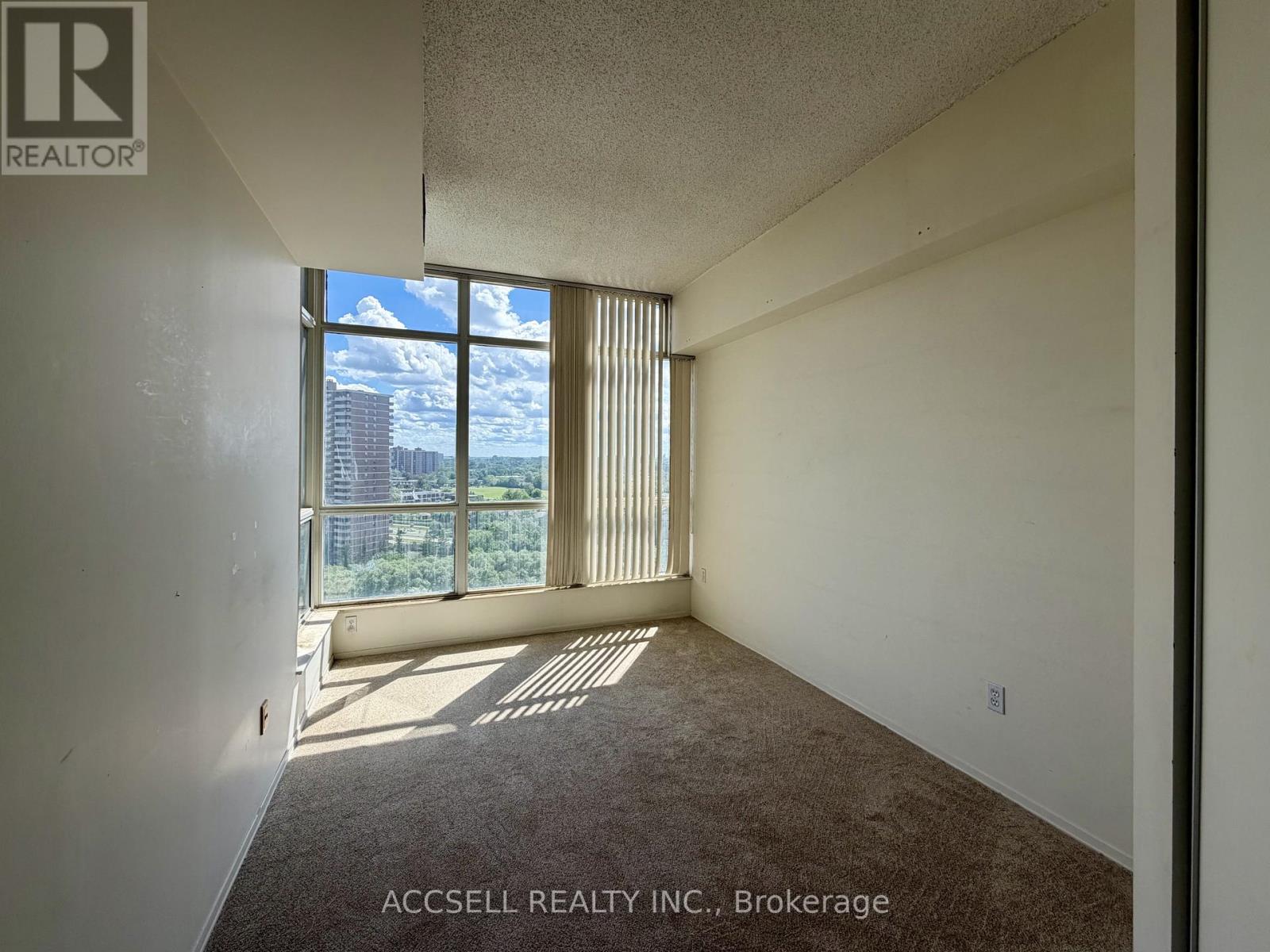 #1714 1 ROWNTREE ROAD - 12