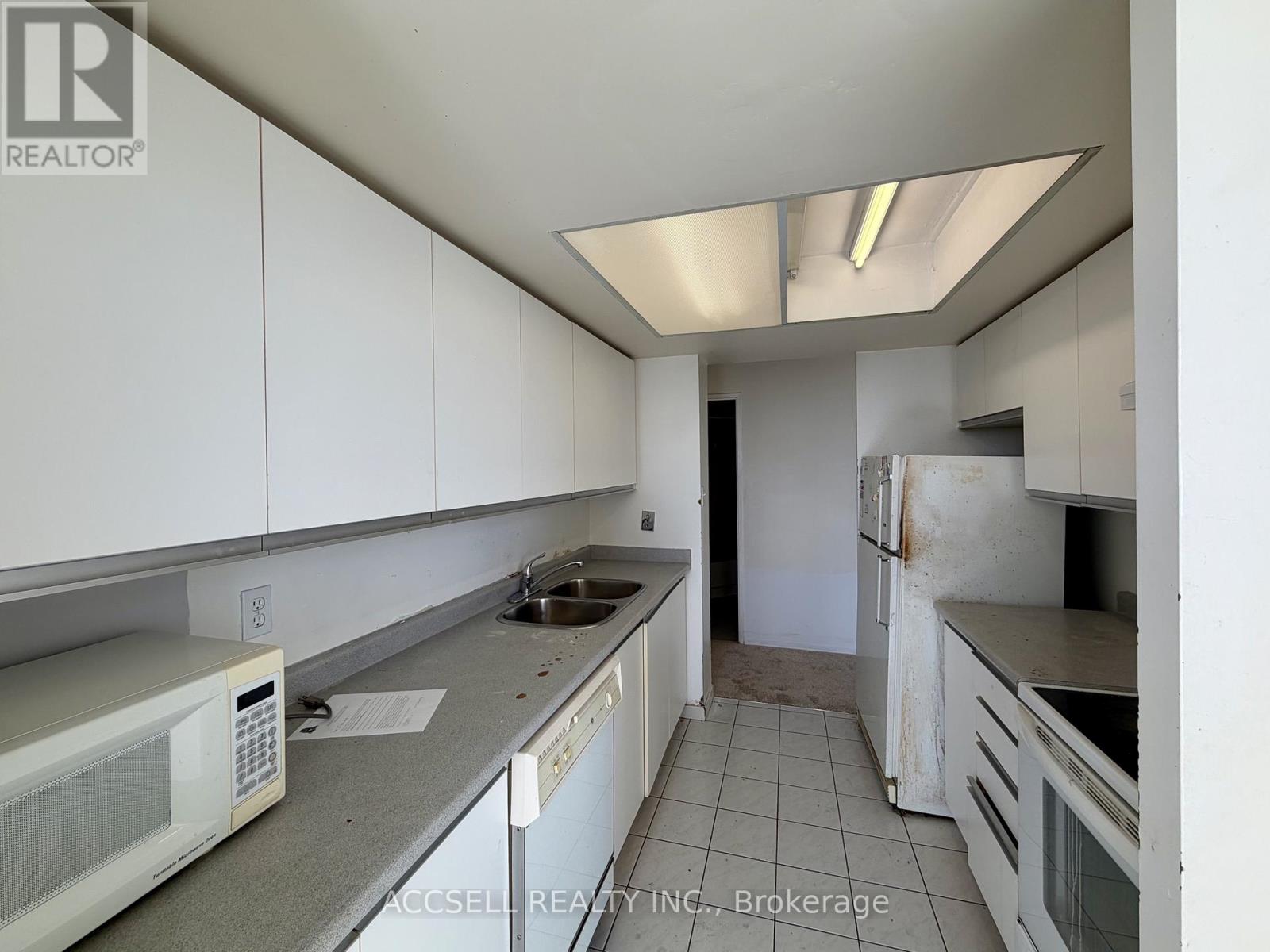 #1714 1 ROWNTREE ROAD - 8
