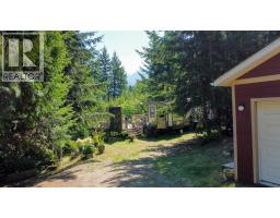 6240 Lake Street, Kaslo, BC V0G1M0 Photo 9