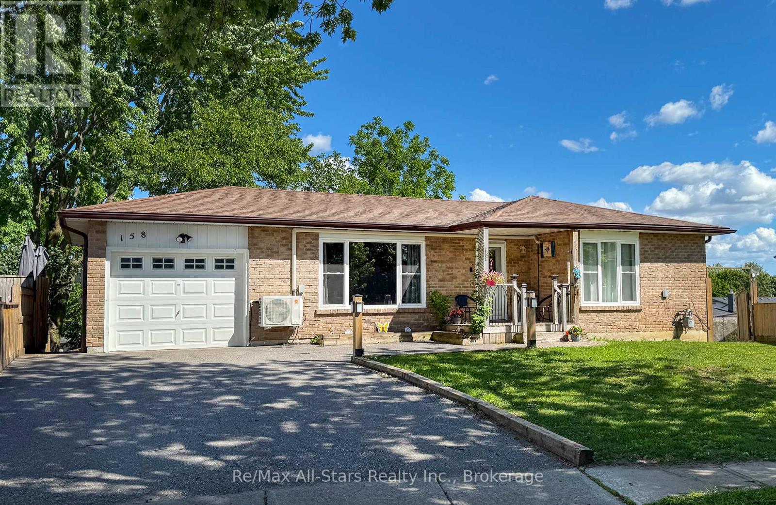158 BLOSSOM COURT - 1