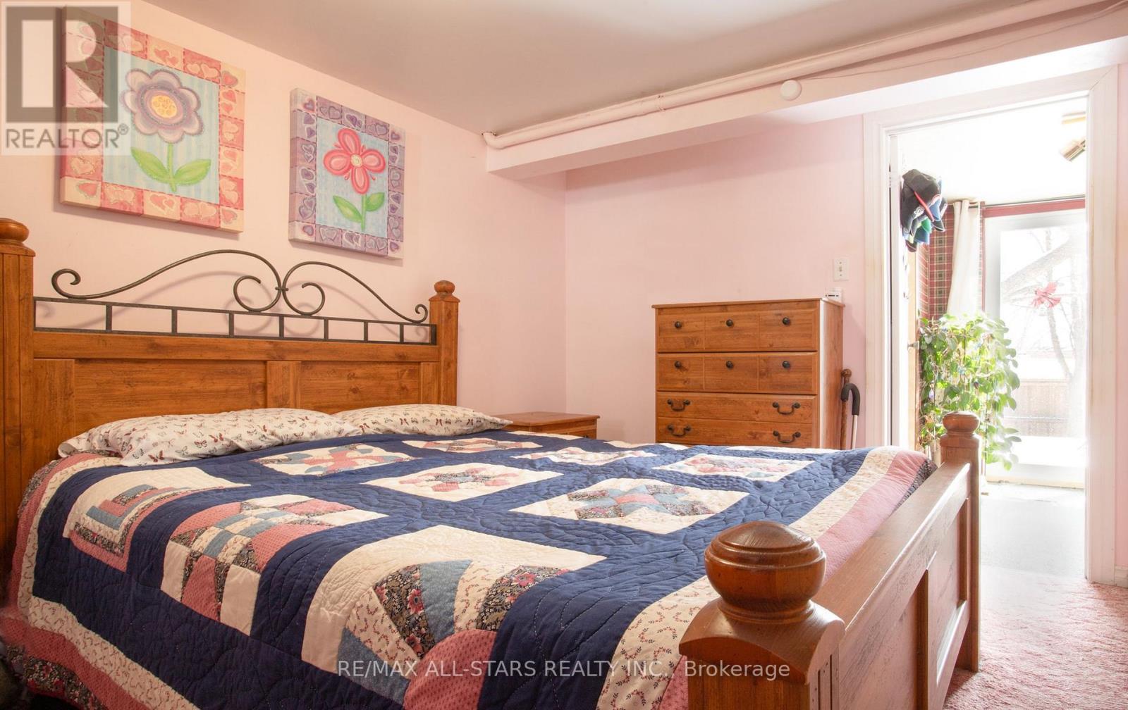 158 BLOSSOM COURT - 20