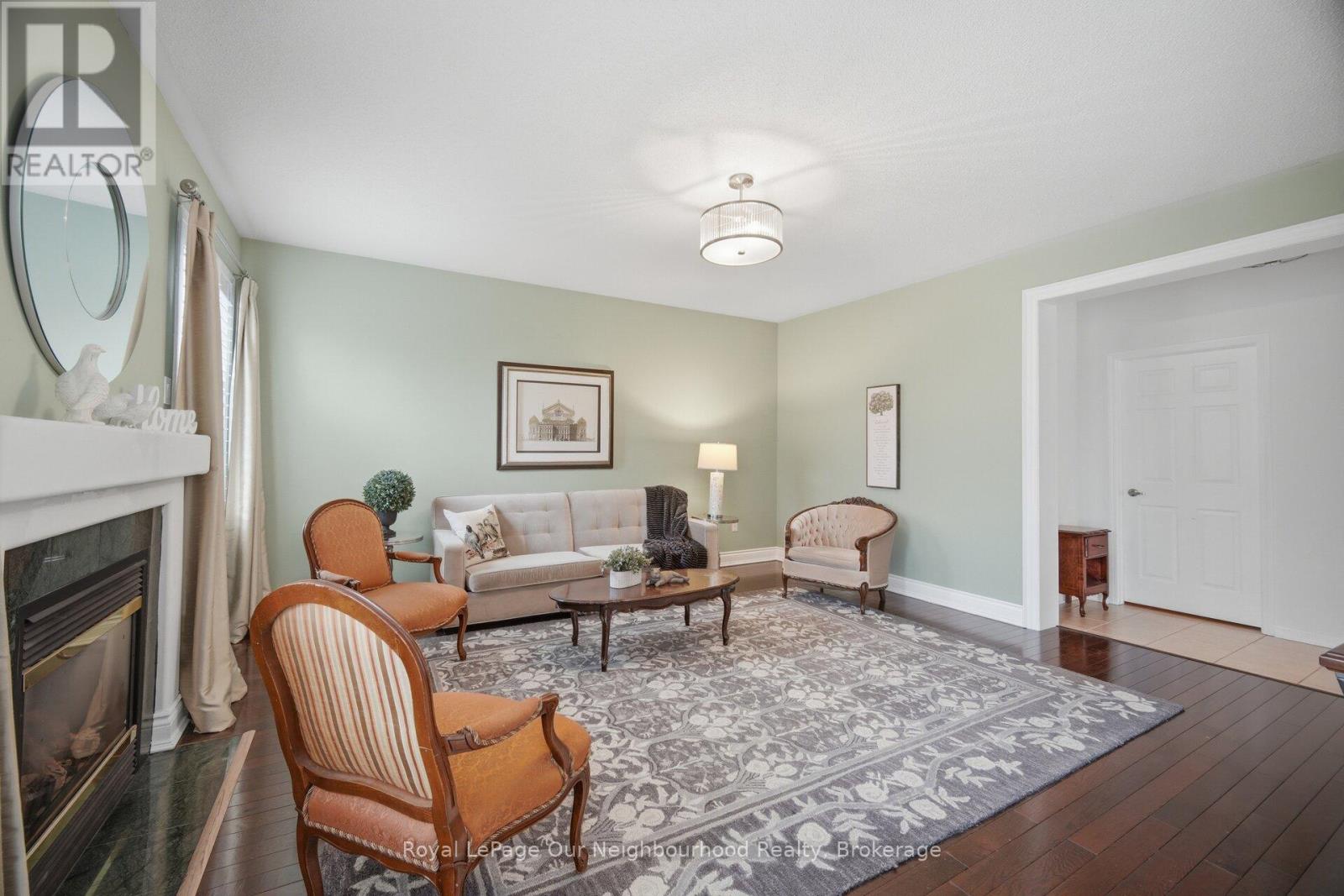 69 BLOOMSBURY AVENUE - 17