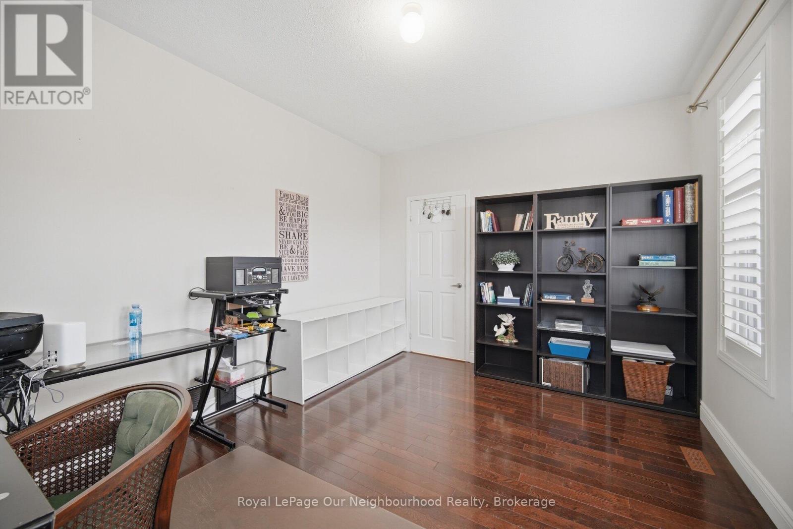 69 BLOOMSBURY AVENUE - 21