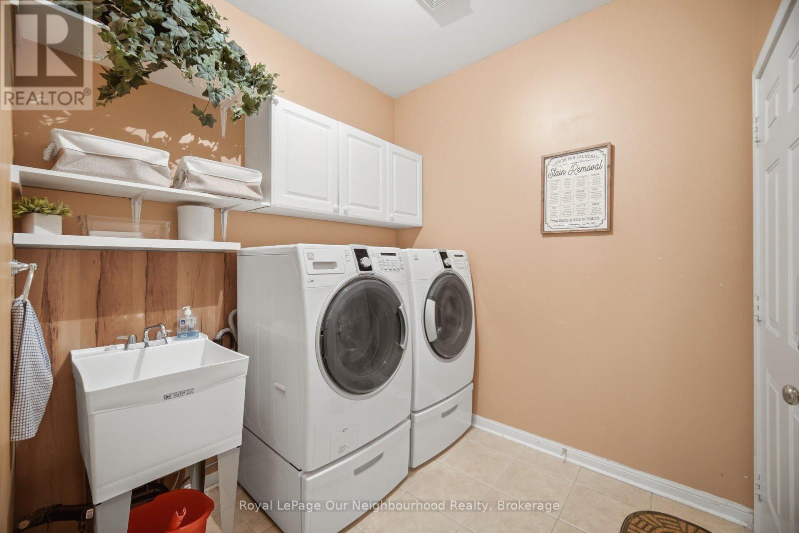 69 BLOOMSBURY AVENUE - 22