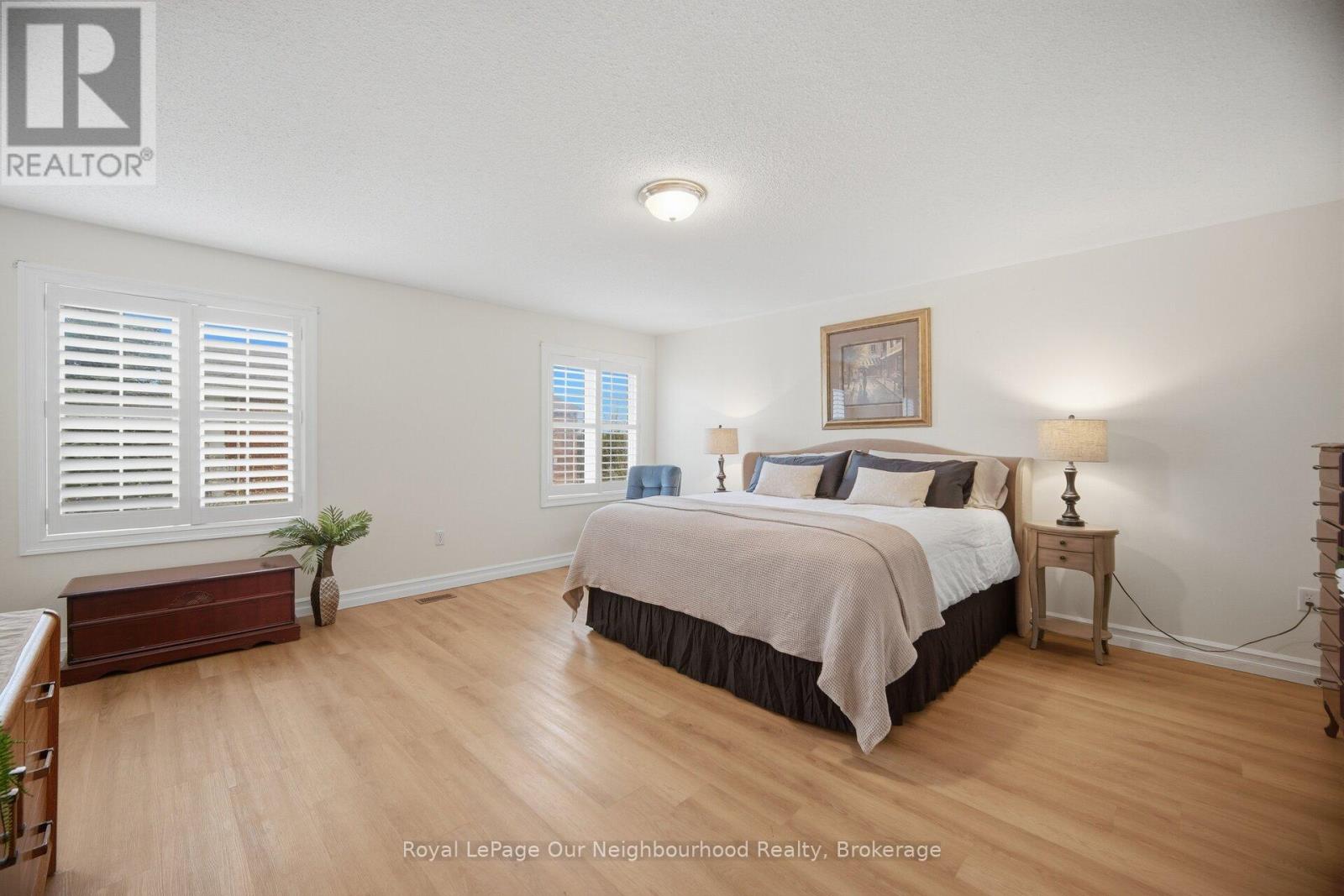 69 BLOOMSBURY AVENUE - 26