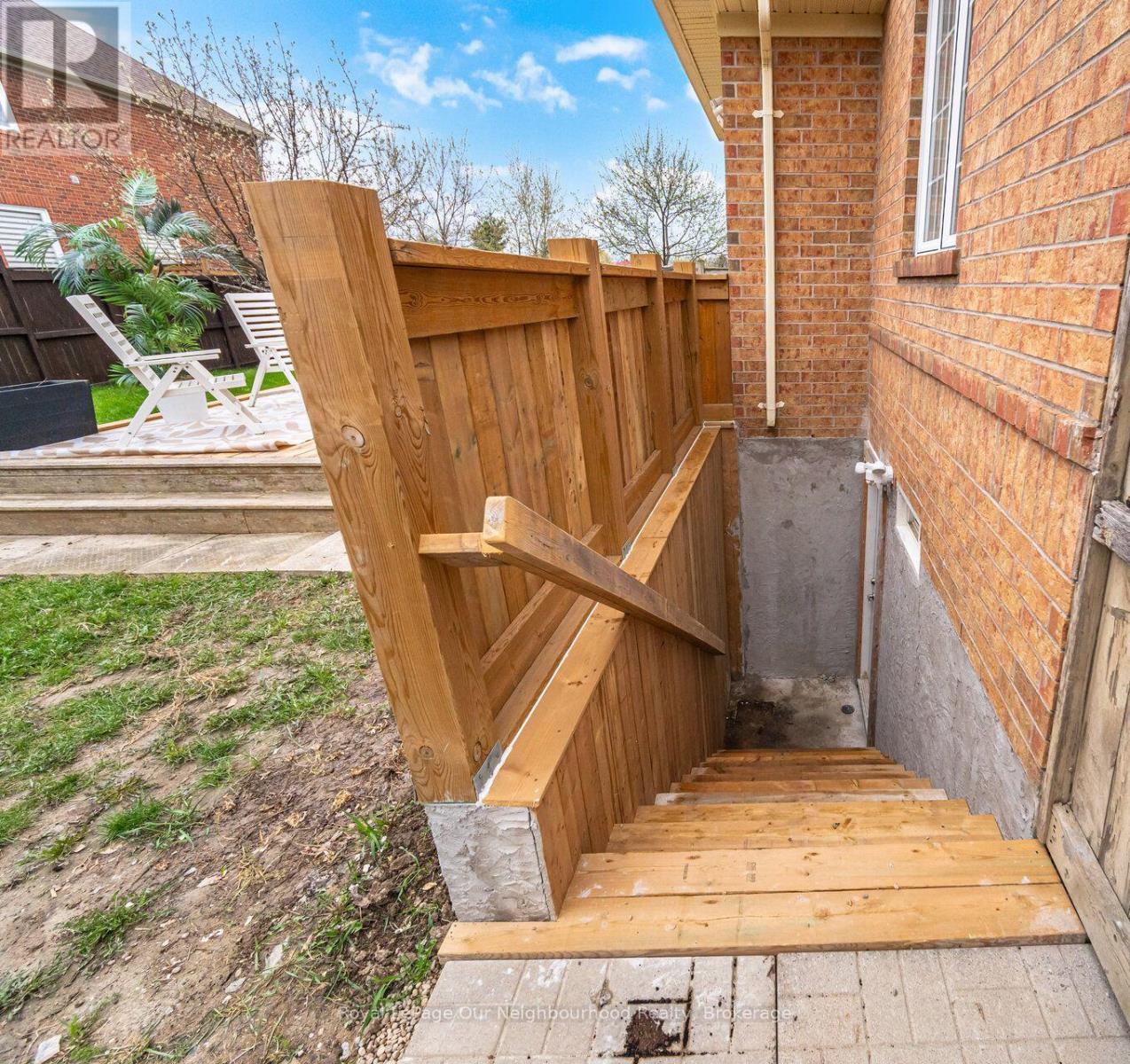 69 BLOOMSBURY AVENUE - 39