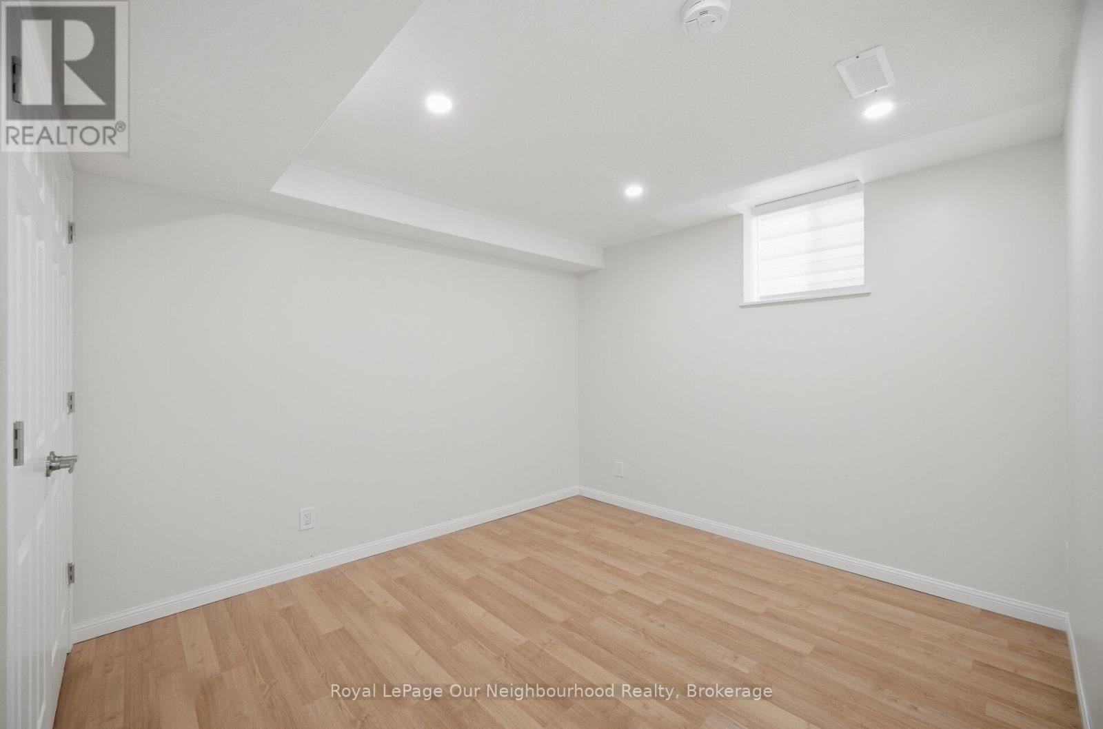 69 BLOOMSBURY AVENUE - 46