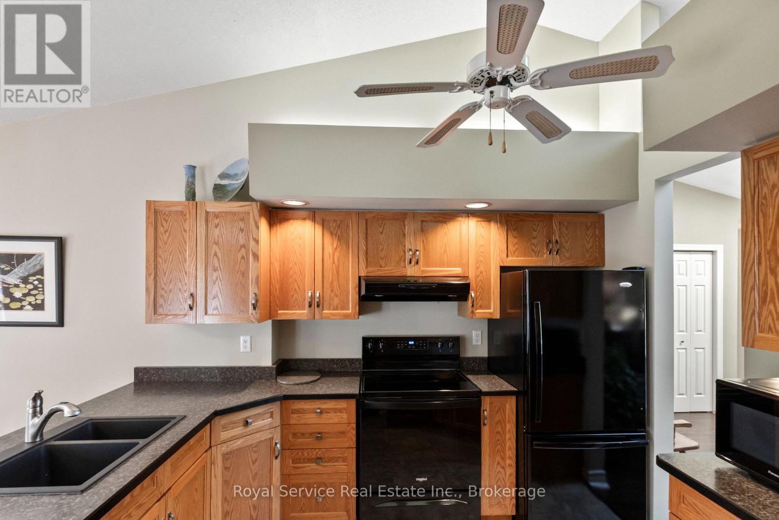 33 RUSSELL HILL ROAD - 13